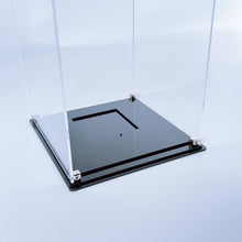 Load image into Gallery viewer, BrickFans Premium Display Case for Single Helmet