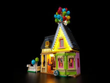 Load and play video in Gallery viewer, Lego Up House 43217 Light Kit