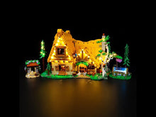 Load and play video in Gallery viewer, Lego Snow White and the Seven Dwarfs' Cottage 43242 Light Kit