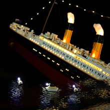 Load image into Gallery viewer, Lego Titanic 10294 Light Kit - BrickFans