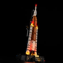 Load image into Gallery viewer, Lego NASA Artemis Space Launch System Rocket 42221 Light Kit
