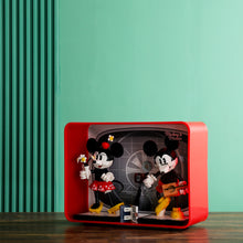 Load image into Gallery viewer, Lego 43179 Mickey Mouse &amp; Minnie Mouse Buildable Characters Display Case
