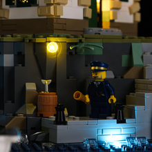 Load image into Gallery viewer, Lego Motorised Lighthouse 21335 Light Kit - BrickFans
