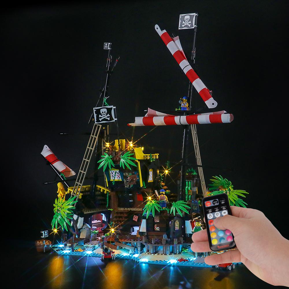 Lego Pirates of Barracuda Bay 21322 Light Kit BrickFans