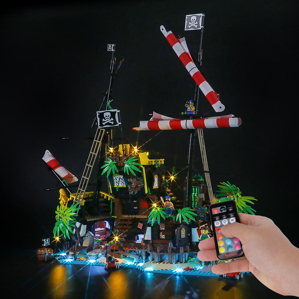 Lego Pirates of Barracuda Bay 21322 Light Kit - BrickFans