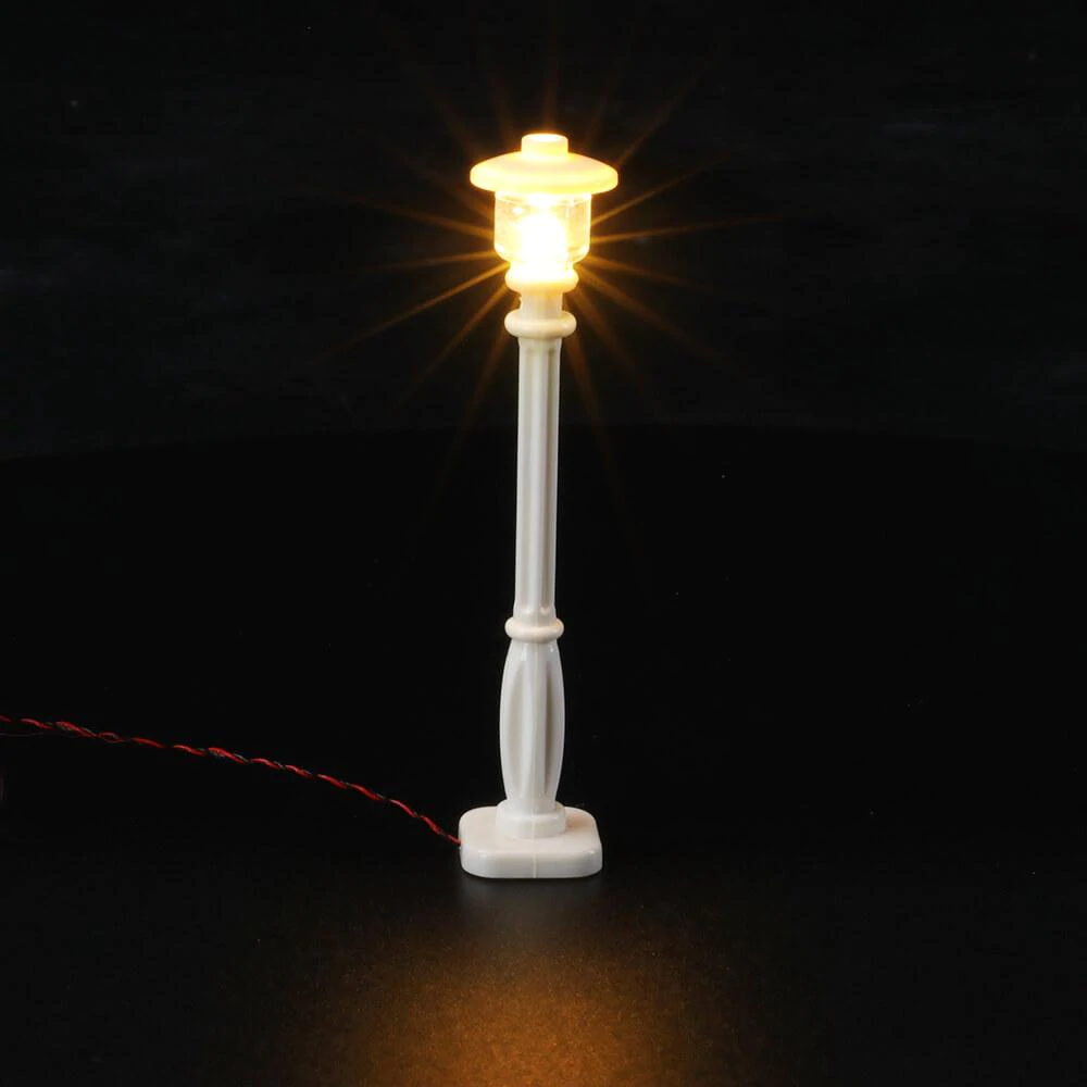 Lego Lamp Post With LED Installed - BrickFans